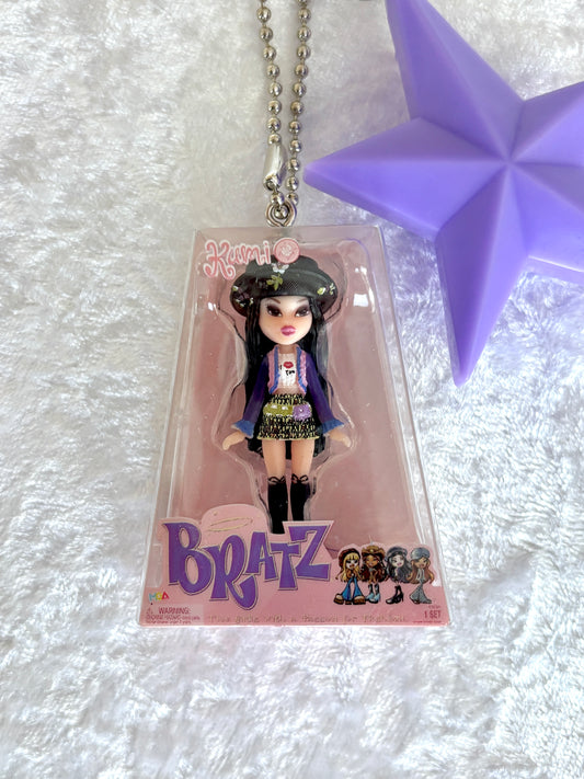 Bratz "Bratz Pack" Charmed Keychain - Kumi w/ Lilac Star Brush