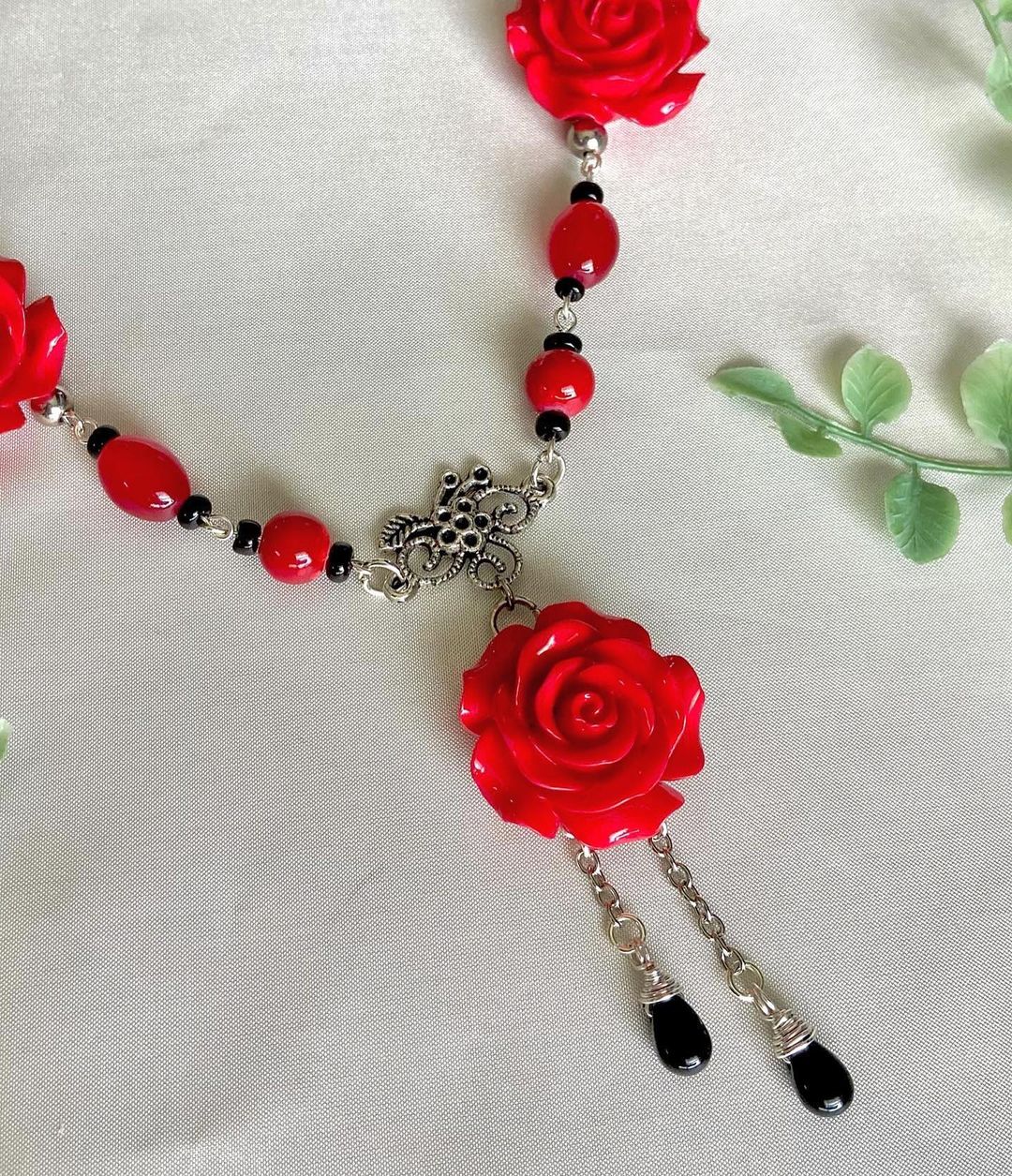 "Coming Up Roses" Necklace