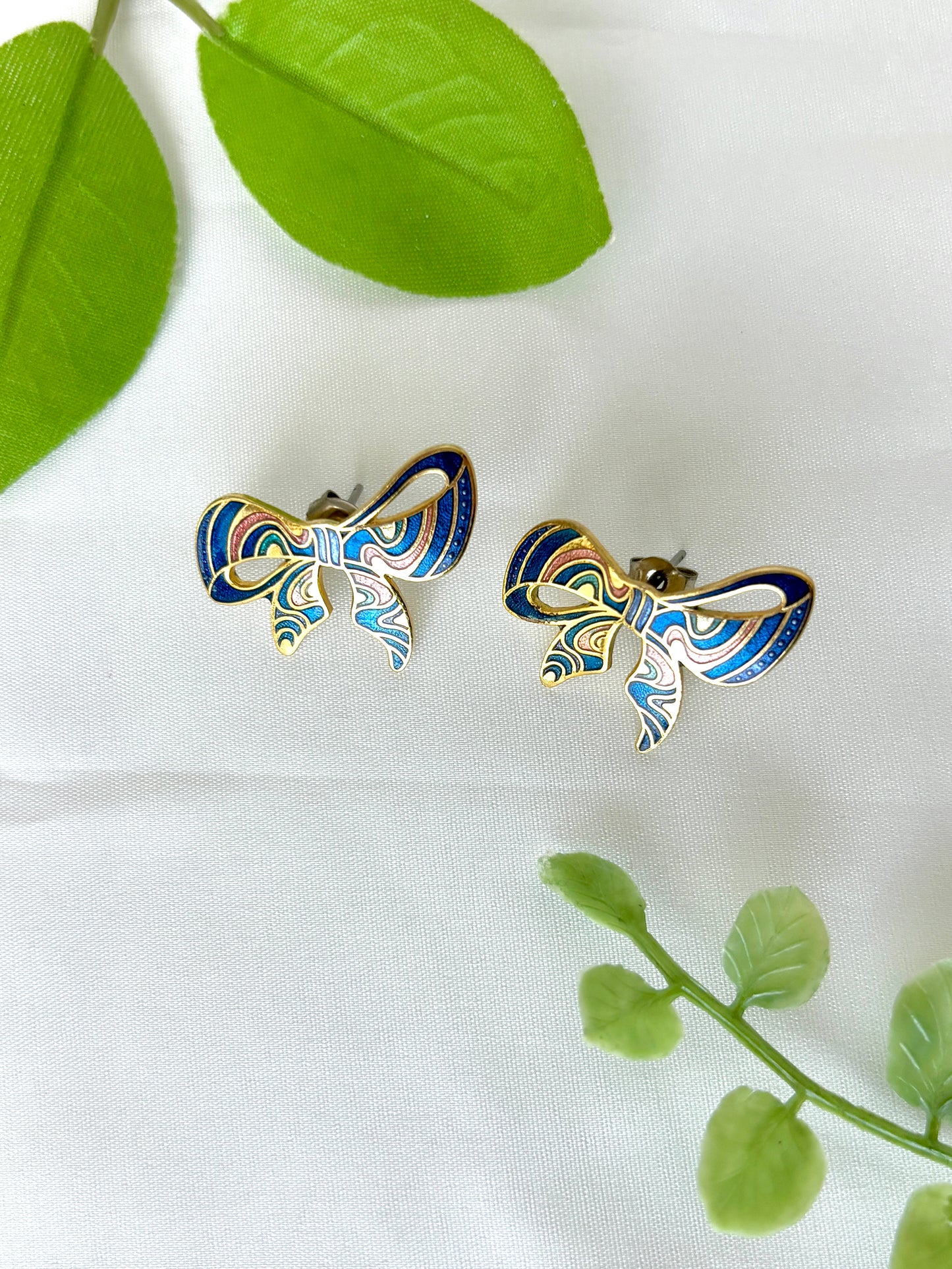 "In Knots" Vintage Bow Earrings