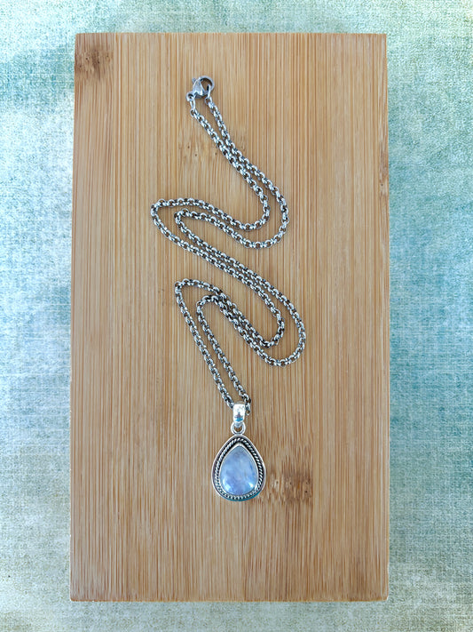 Teardrop Moonstone • Sterling .925 Pendant