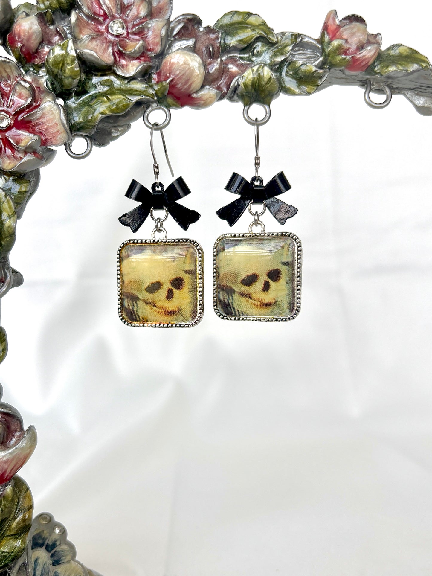 "Yorick" Earrings