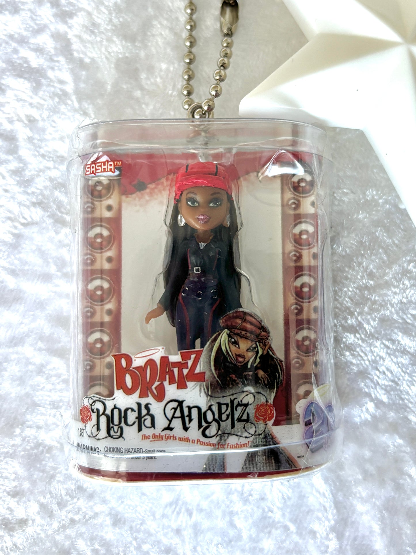 Bratz “Rock Angelz” Charmed Keychain - Sasha w/ White Star Brush