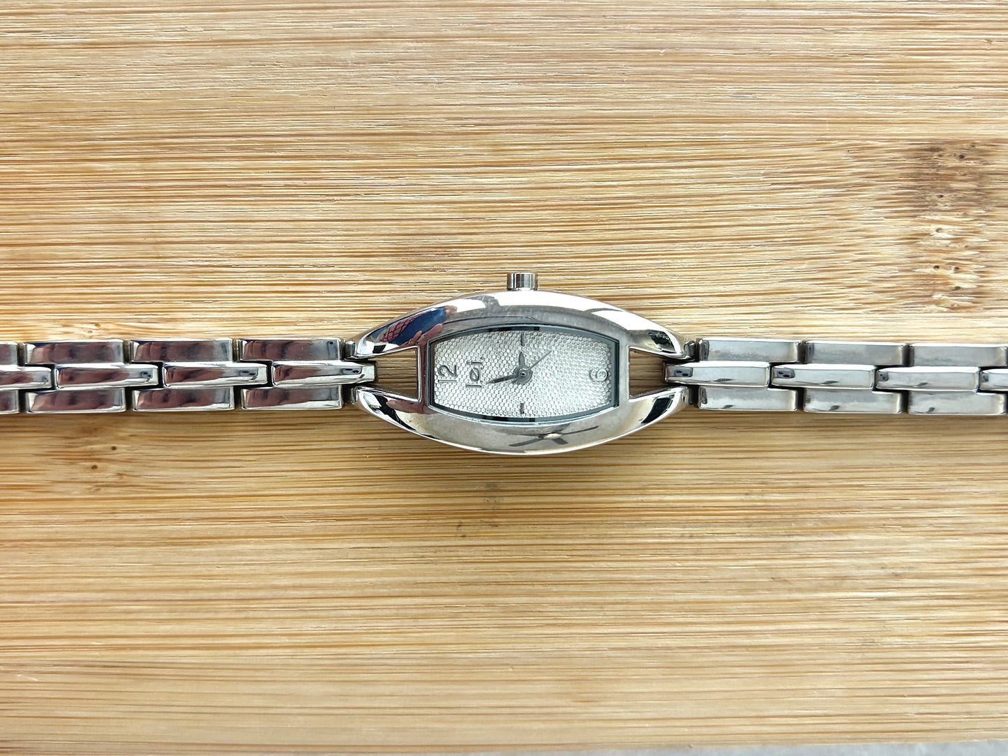 Silver Shiny Watch Choker - L.E.I