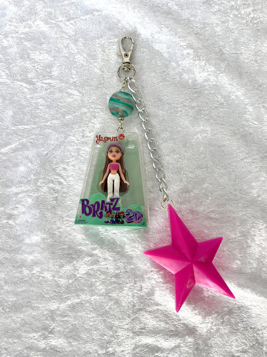 Bratz “20 Yearz” Charmed Keychain - Yasmin w/ Pink Star Comb