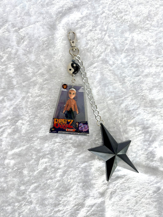 Bratz Boyz “20 Yearz” Charmed Keychain - Dylan w/ Dark Gray Star Comb