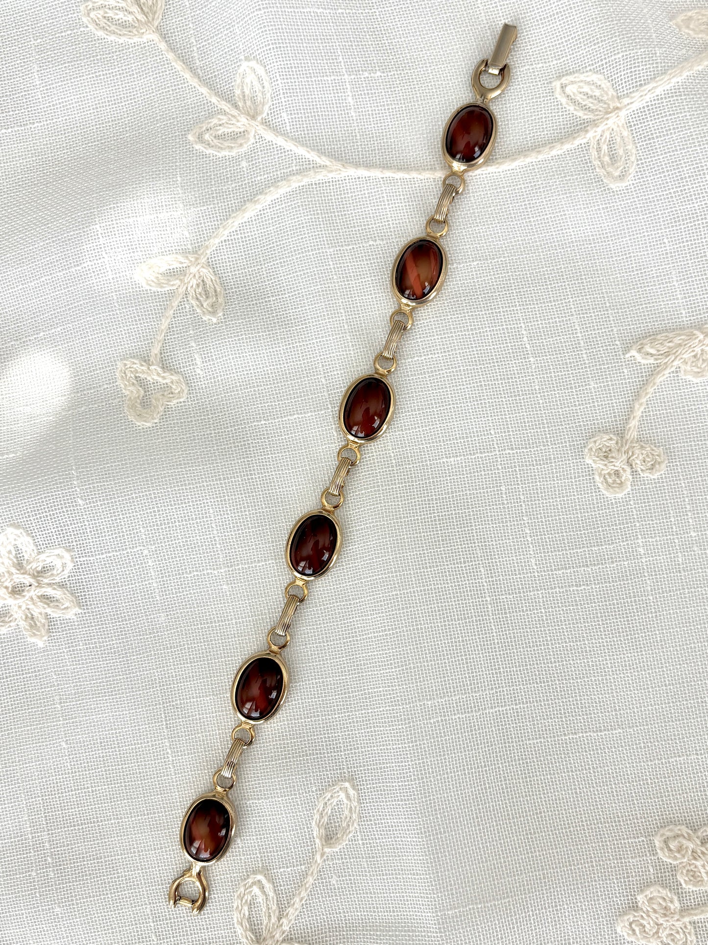 Vintage Sarah Coventry Brown Link Bracelet
