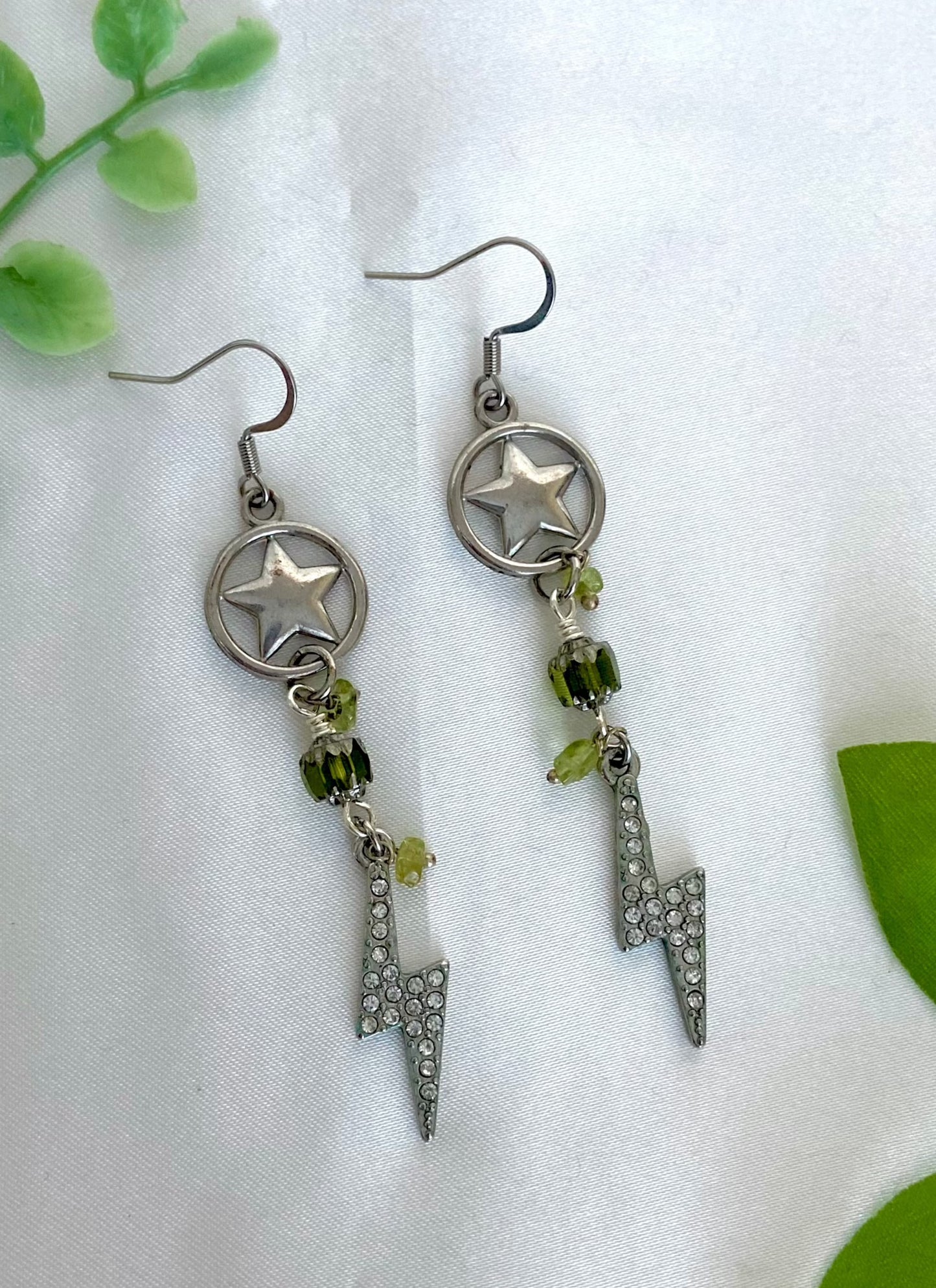 "Star-treuse" Earrings