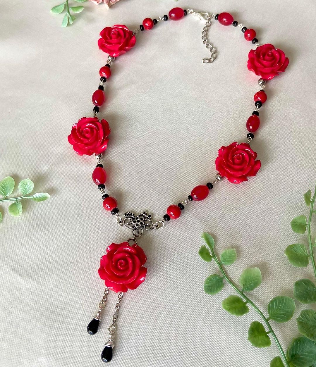 "Coming Up Roses" Necklace